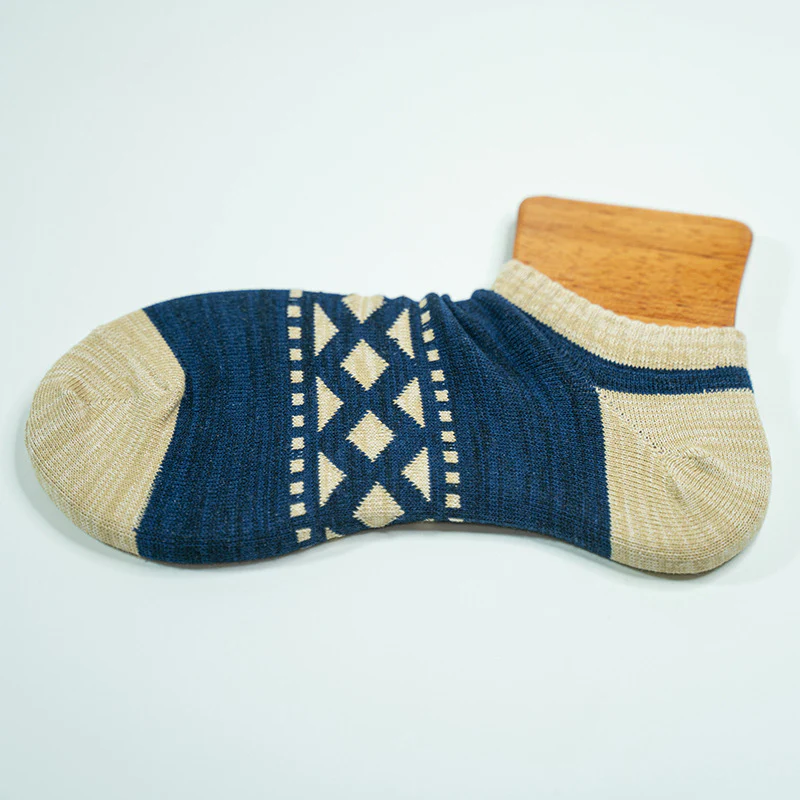 Vintage Men's Ethnic Harajuku Style Socks - Image 3