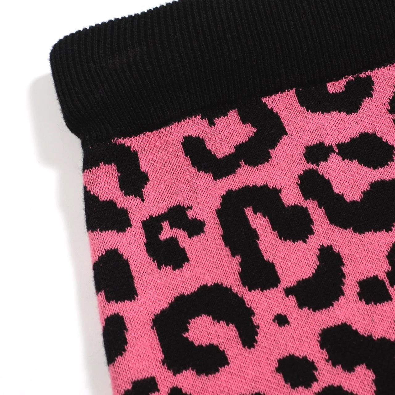 Women’s Green Leopard Print Knit Set with Pink Leopard Graphic - Image 16
