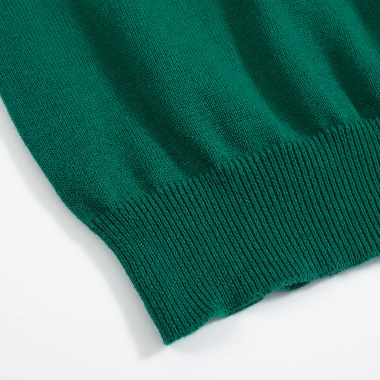 Women’s Vintage animal Knit Tee – Green V-Neck Top with Embroidered Detail - Image 6