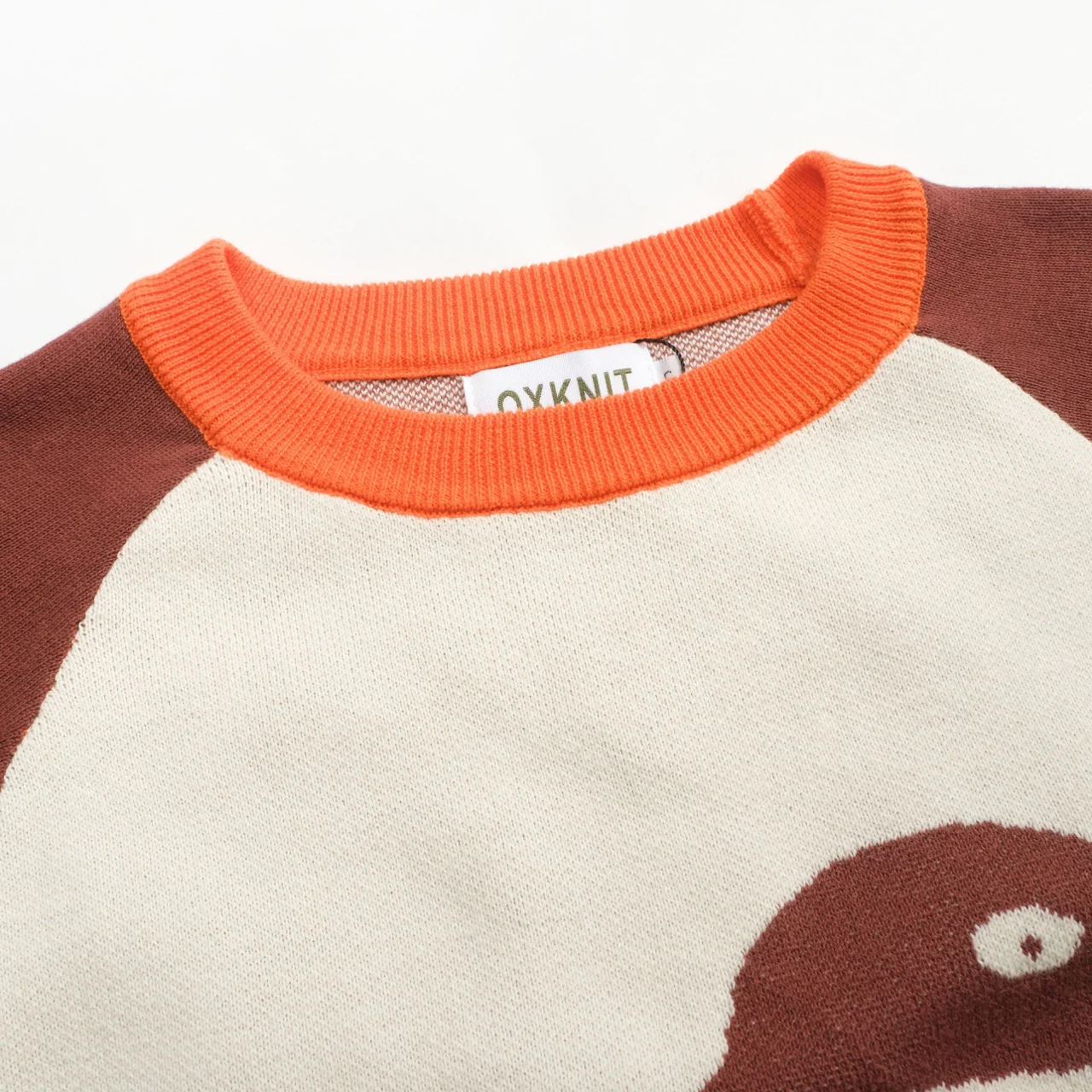 Women's Apricot Retro Bird Round-neck Plaid Knitwear - Image 4