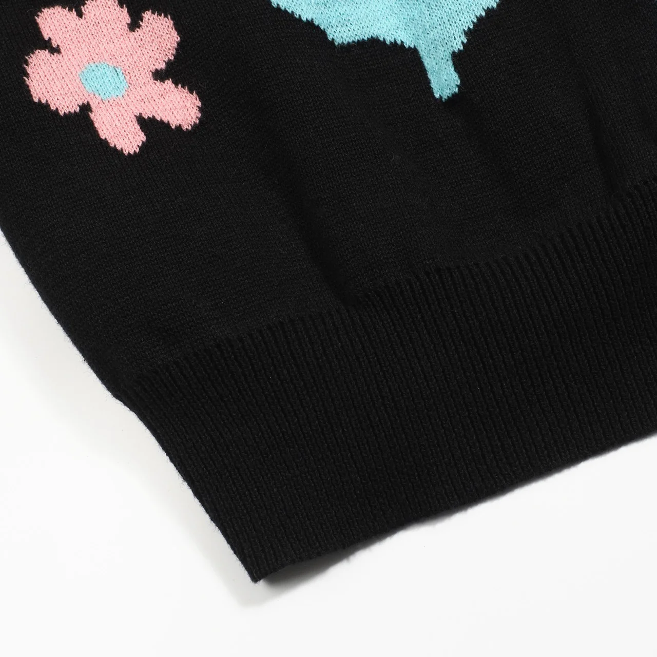 Women's black cat floral jacquard cardigan - Image 7