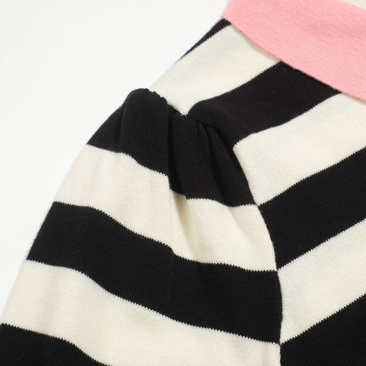 Women's black striped knitted bubble sleeve polo - Image 7