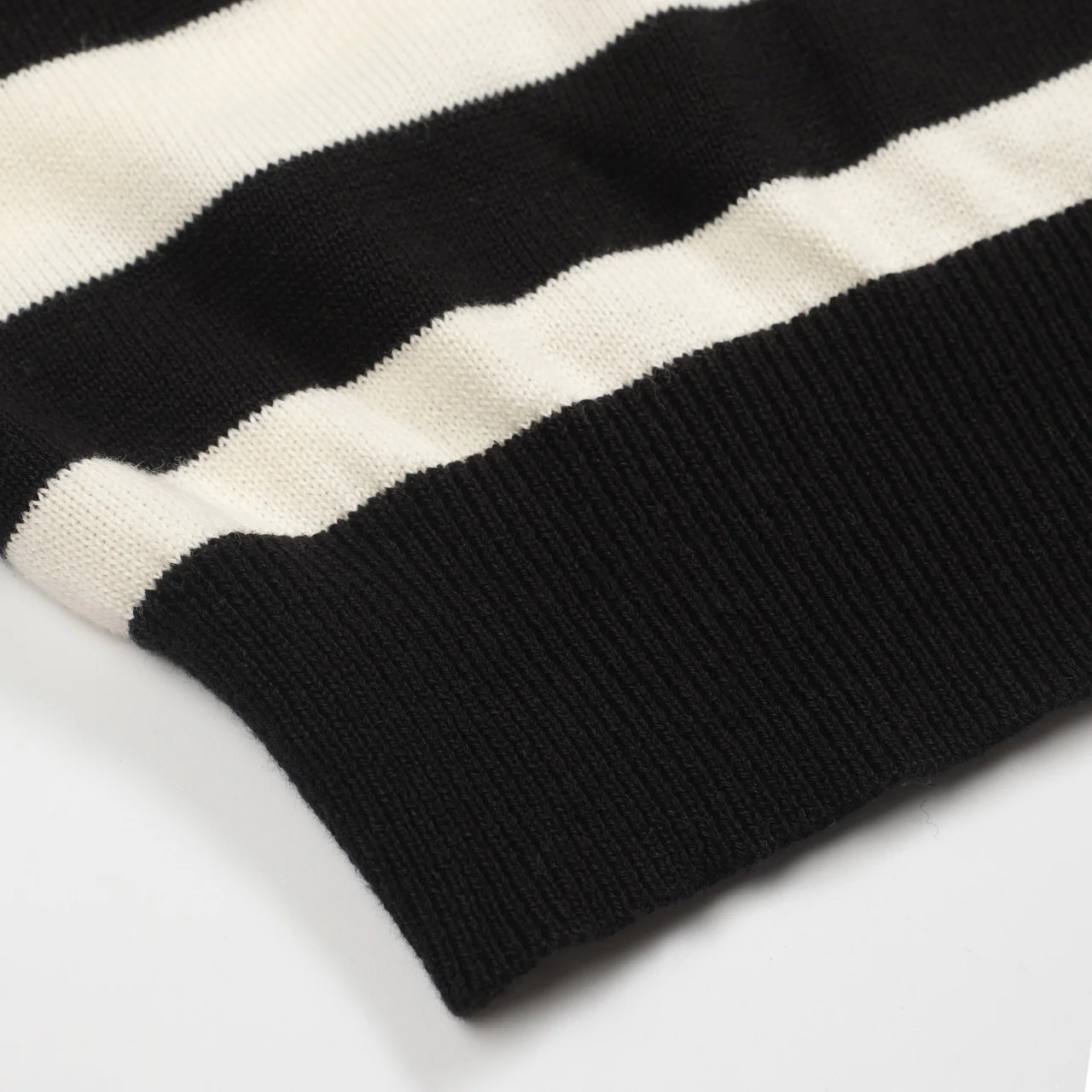 Women's black stripes vintage collage knitwear - Image 7