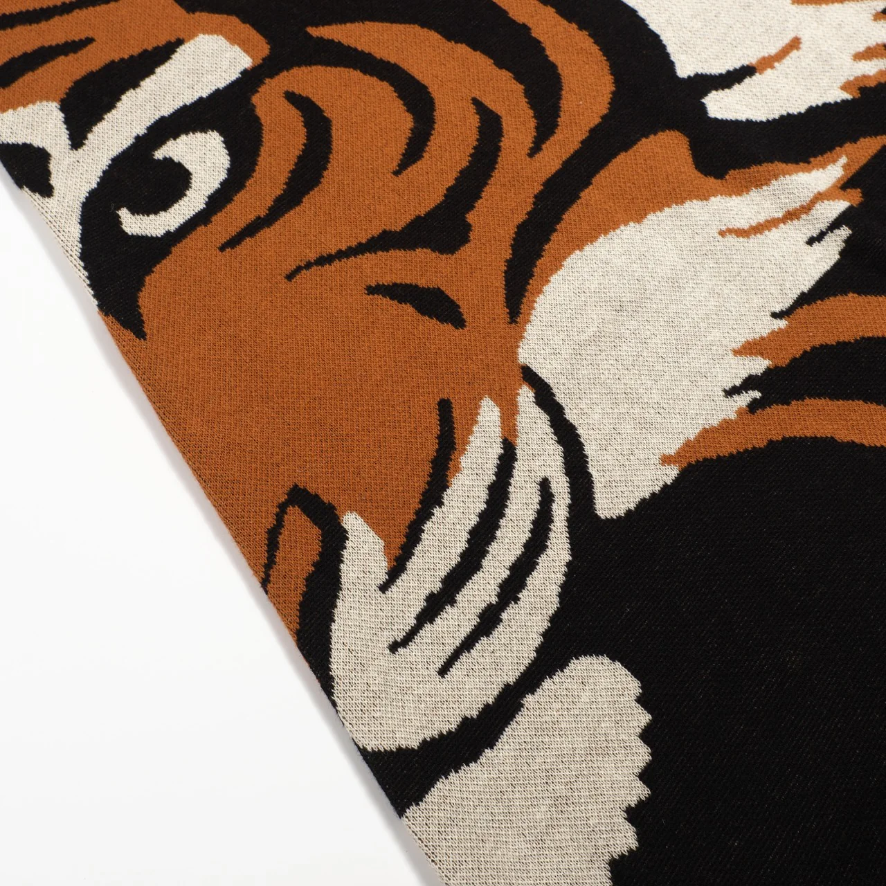 Women's black tiger print vintage knit skirt - Image 2