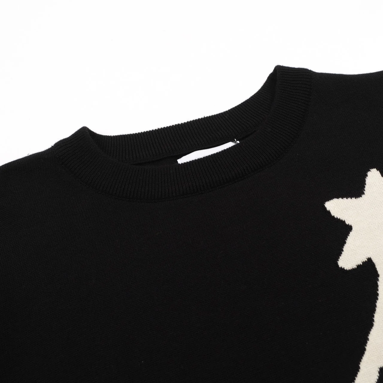 Women's black vintage pattern striped knitwear - Image 4