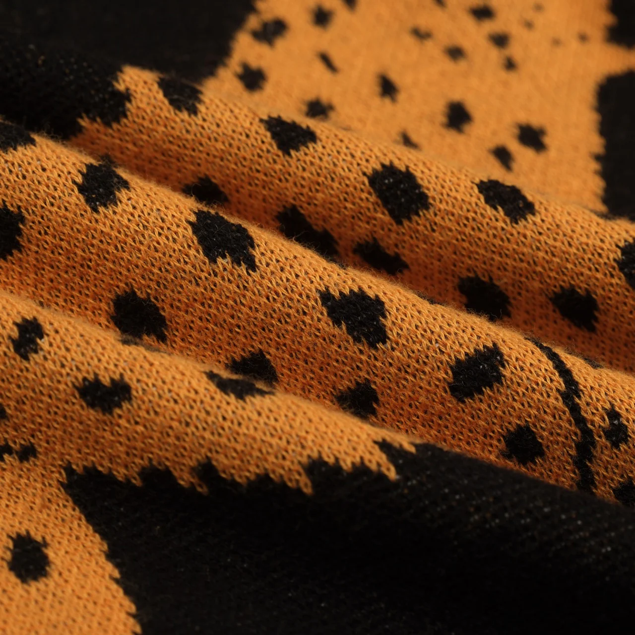 Women's black vintage star cheetah street fashion jacquard knit set - Image 15