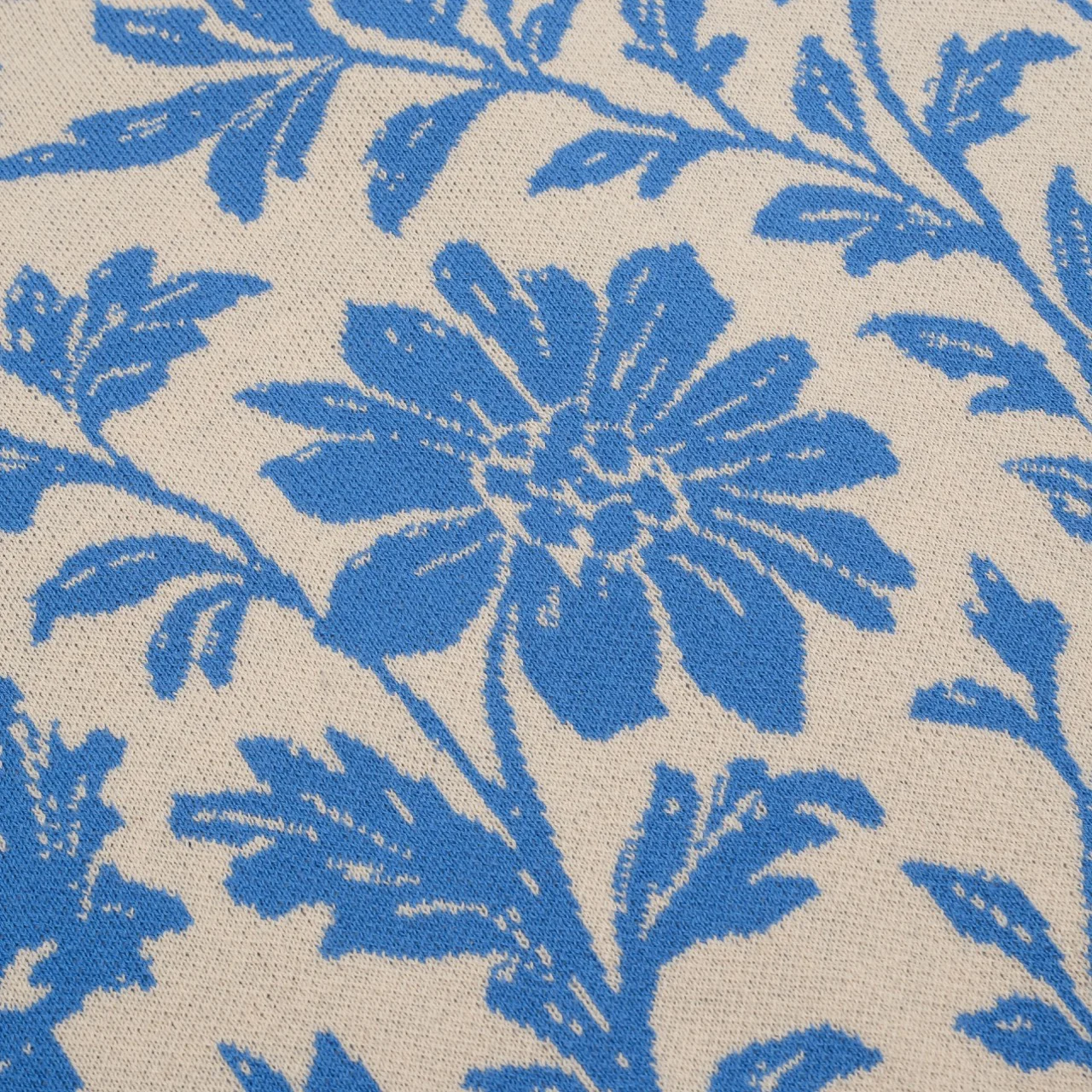 Women's blue floral jacquard street knitwear - Image 2