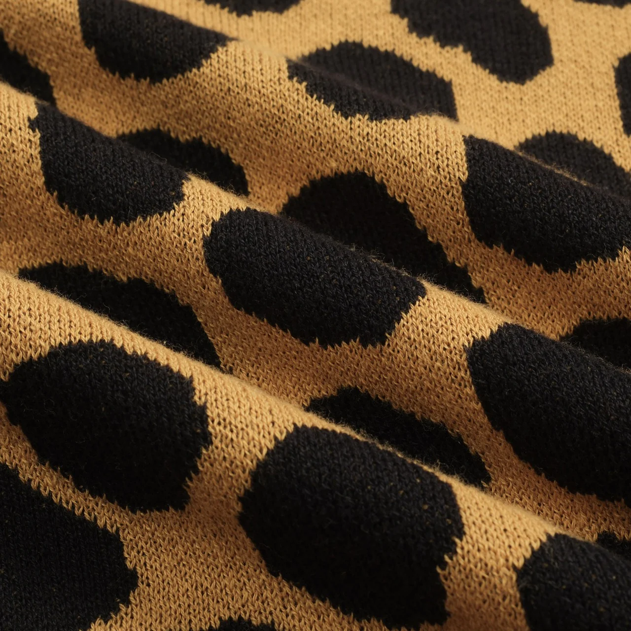 Women's brown leopard print jacquard V-neck knit T-shirt - Image 2