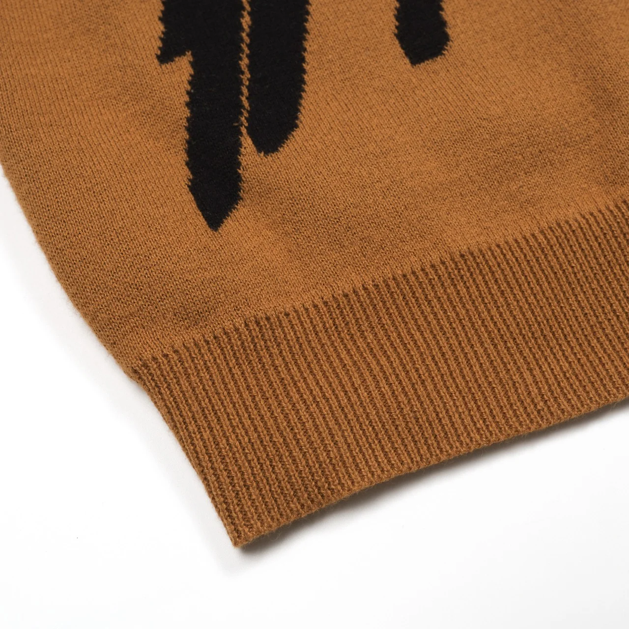 Women's brown magpie V-neck puffed sleeve knitwear - Image 6