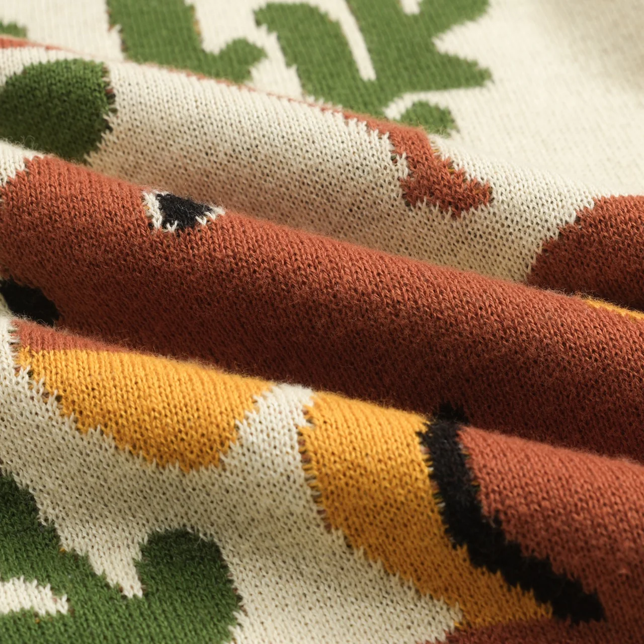 Women's brown vintage squirrel check knitted cardigan - Image 9