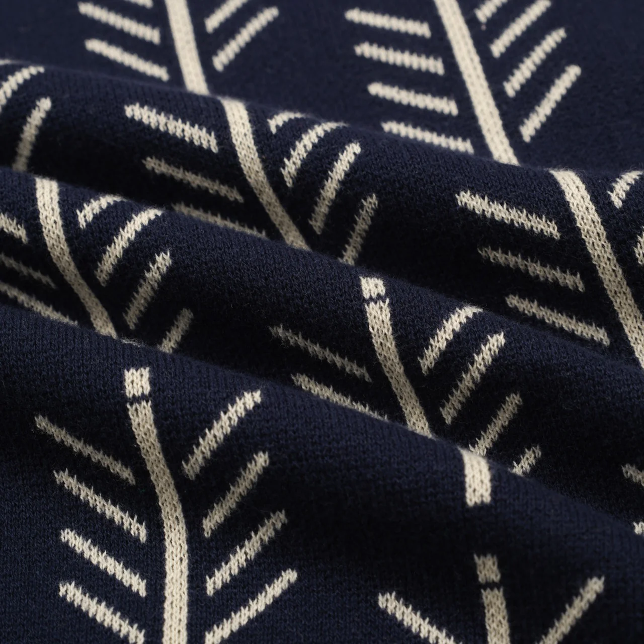 Women's dark blue vintage pattern jacquard lapel knit cardigan - Image 9