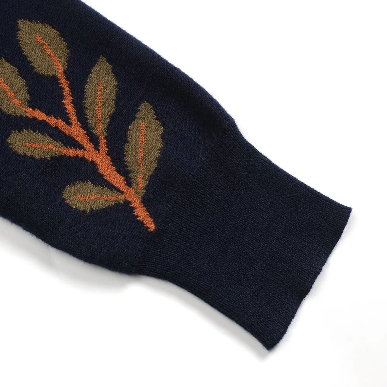 Women's dark blue vintage squirrel print knitwear - Image 6