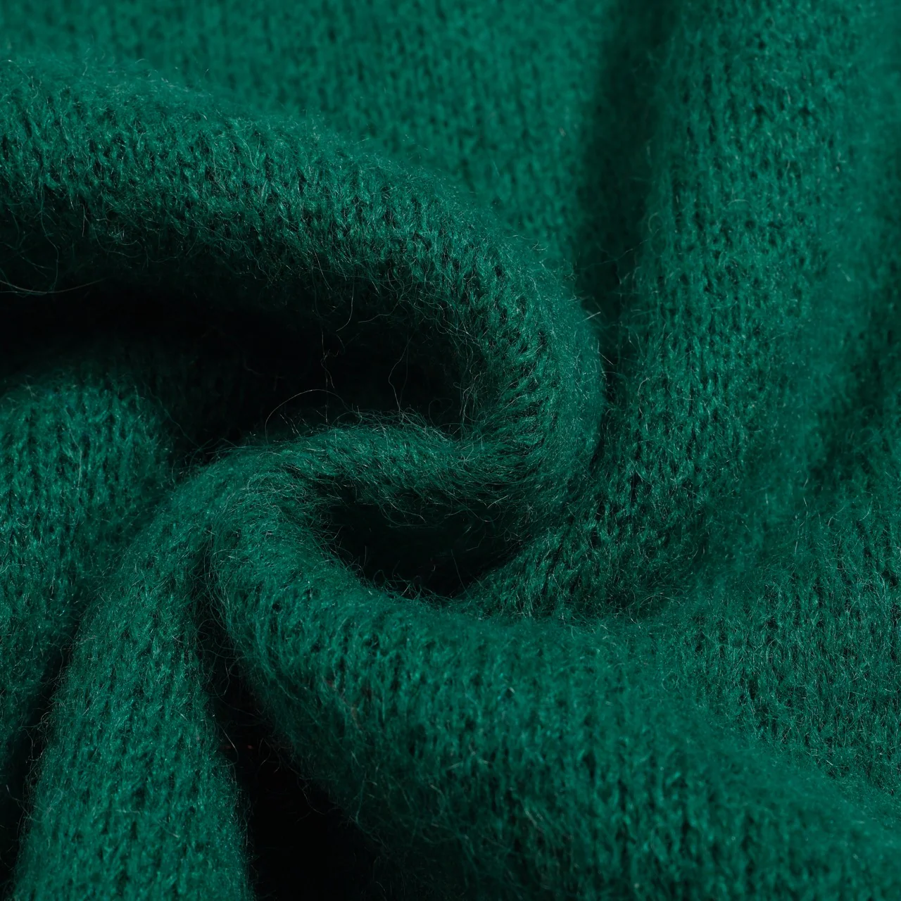 Women's green alligator jacquard plush knitwear - Image 10