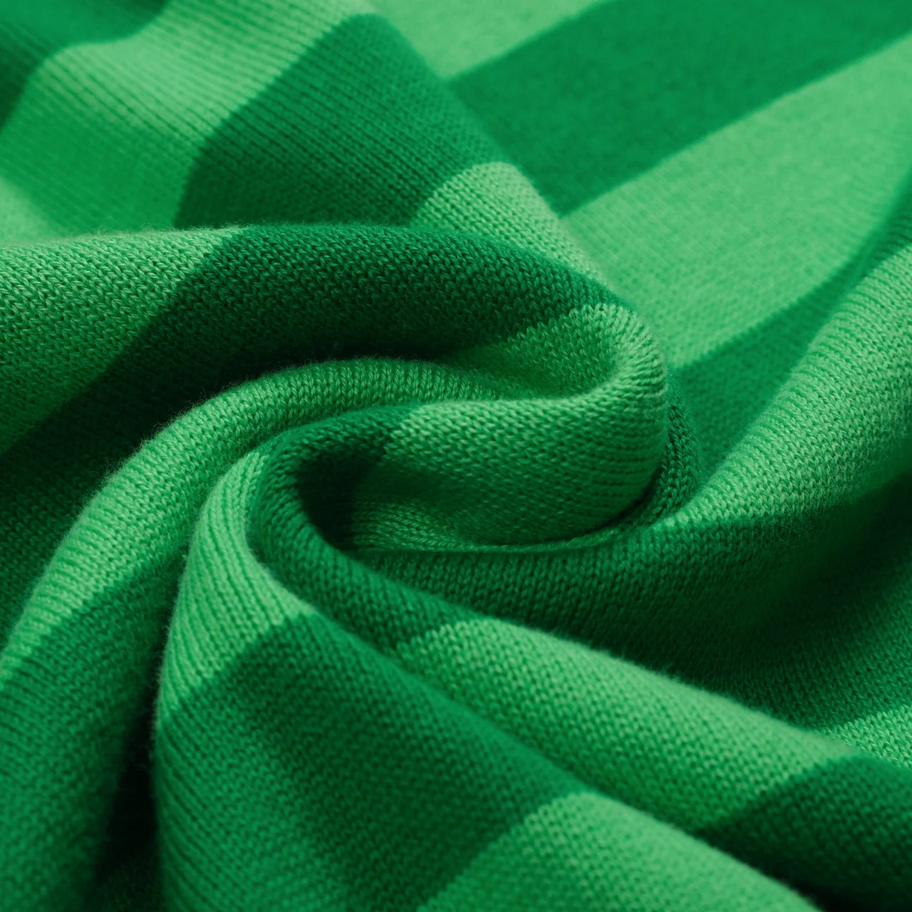 Women's green striped puffed sleeve knitted polo shirt - Image 9