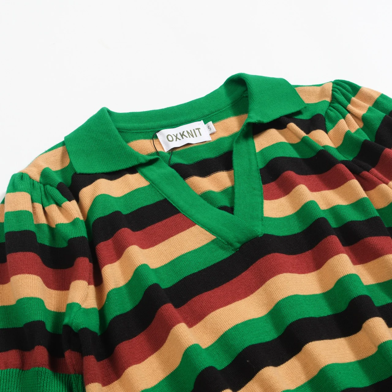 Women's green striped puffed sleeve knitted V-neck polo - Image 7