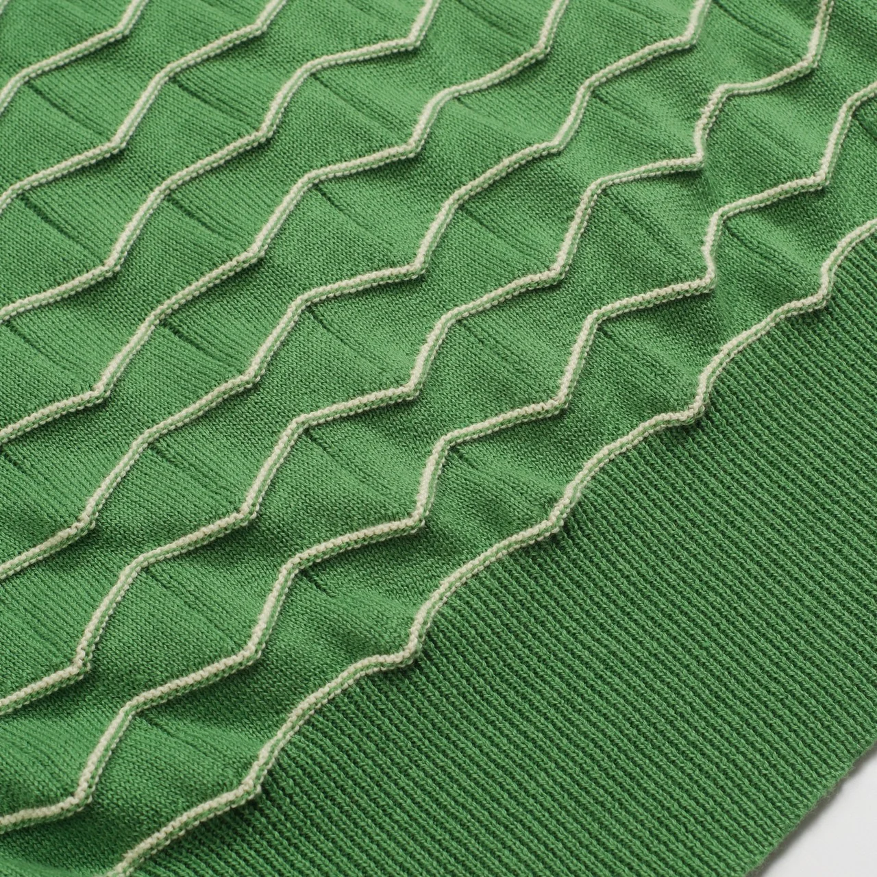 Women's green vintage jacquard knit polo shirt - Image 7