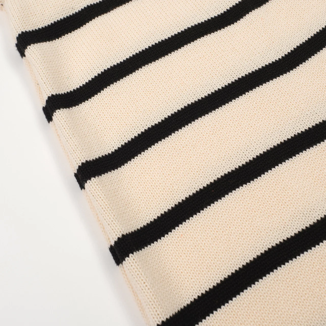 Women's khaki striped jacquard vintage knit skirt - Image 5