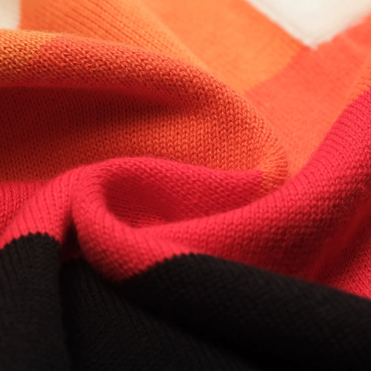 Women's multicolor striped V-neck knitwear - Image 8
