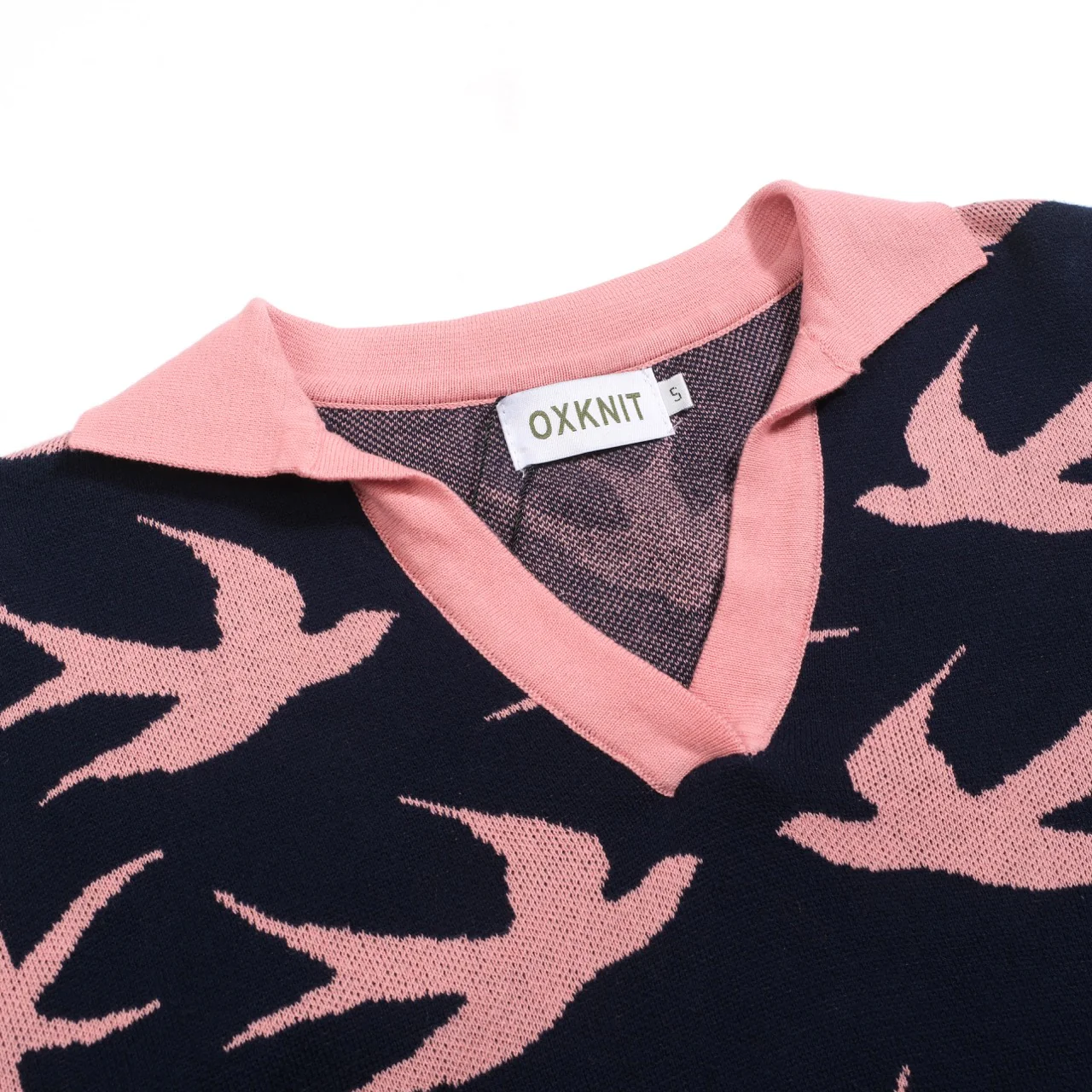 Women's navy blue swallow jacquard V-neck knitwear - Image 4