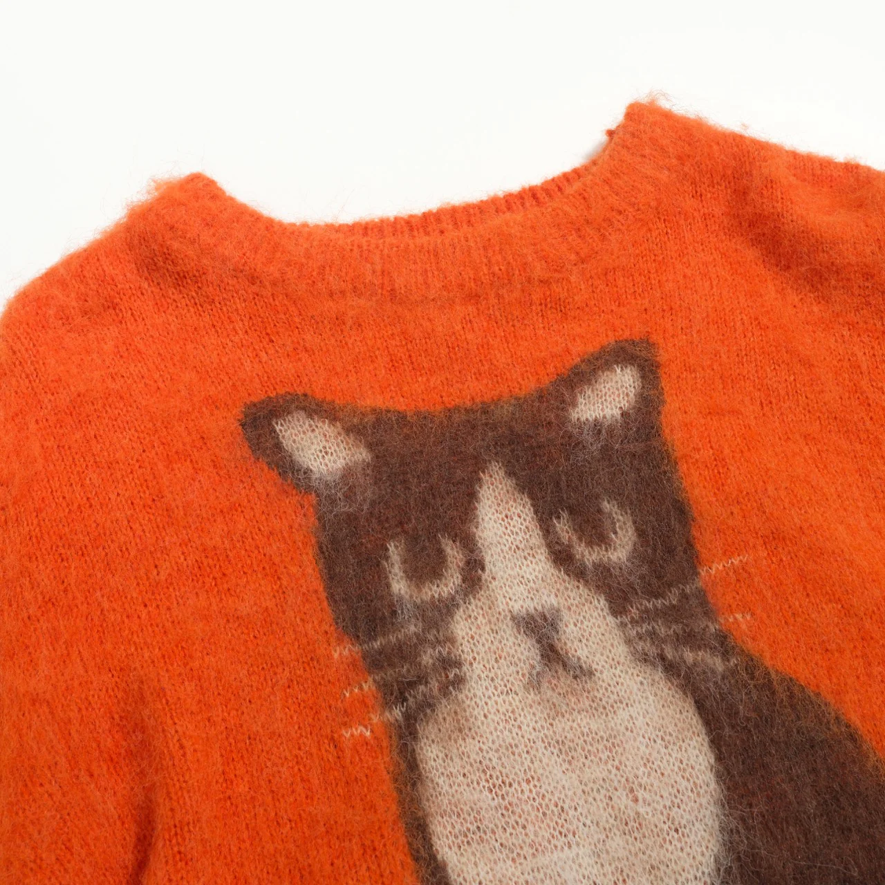 Women's orange cute cat jacquard plush knitwear - Image 4