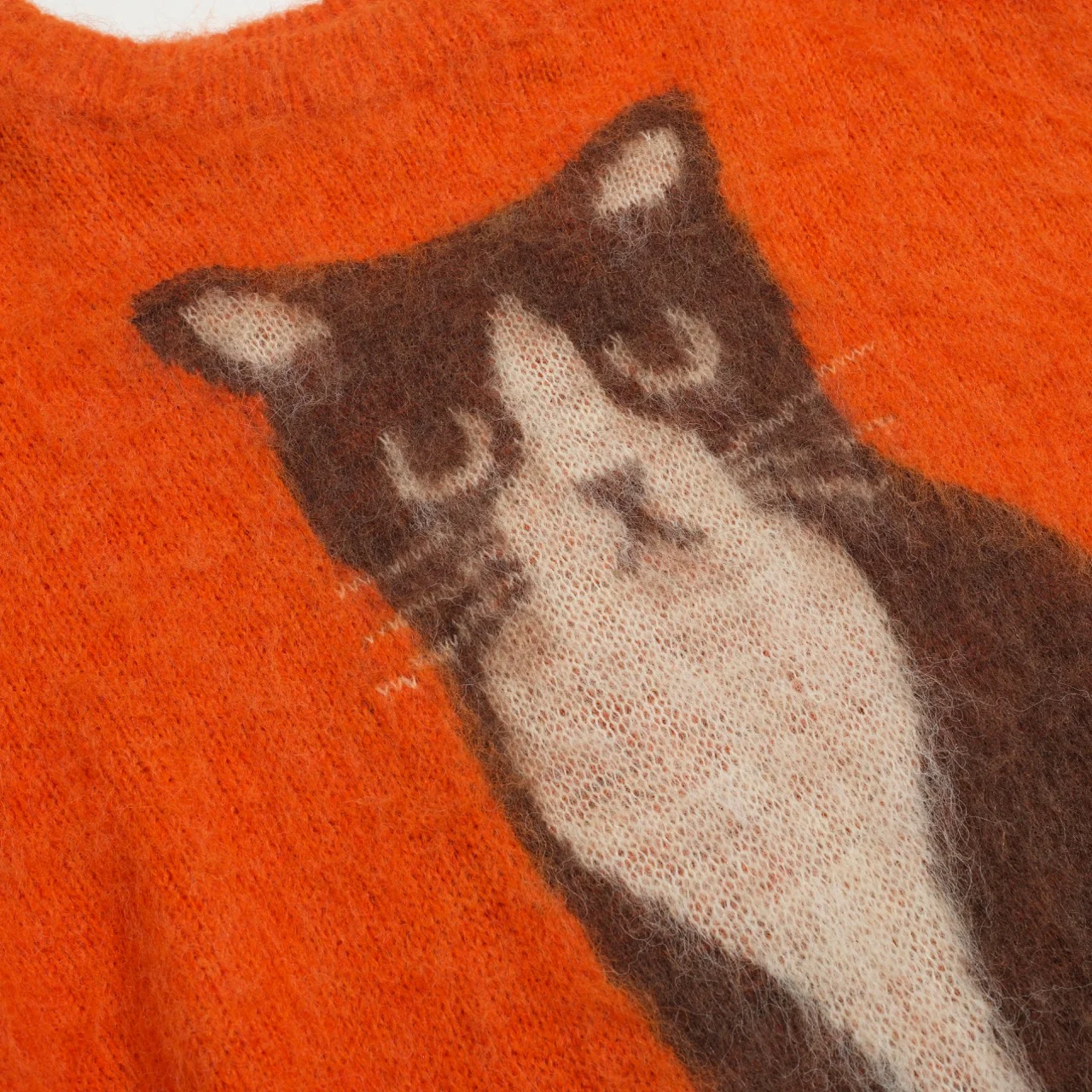 Women's orange cute cat jacquard plush knitwear - Image 5