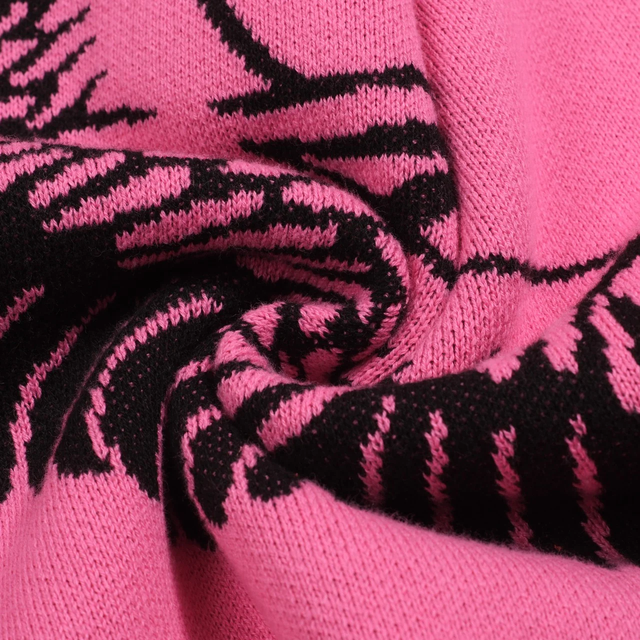 Women's pink flying crane jacquard knitwear - Image 9