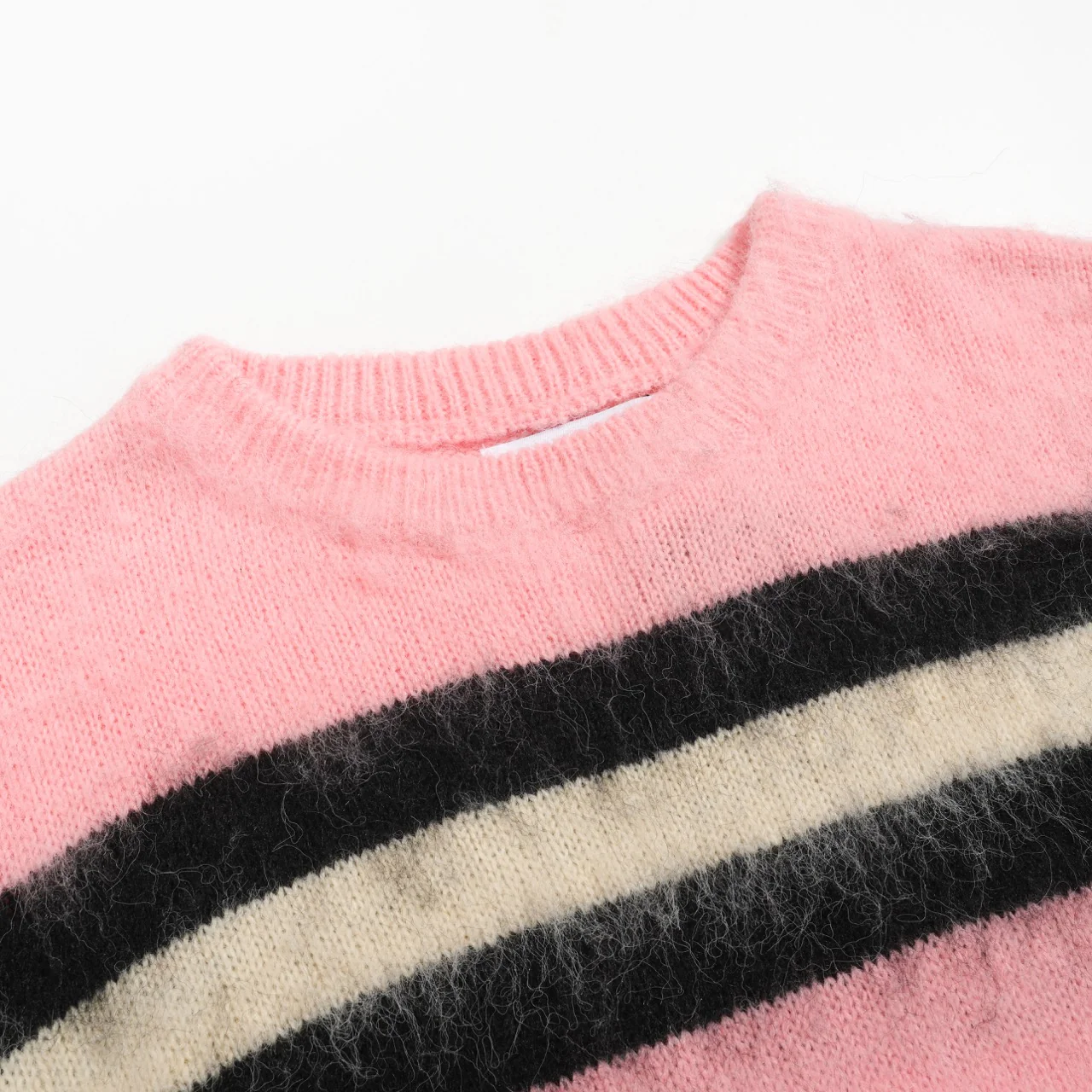 Women's pink striped jacquard plush knitted fabric - Image 4