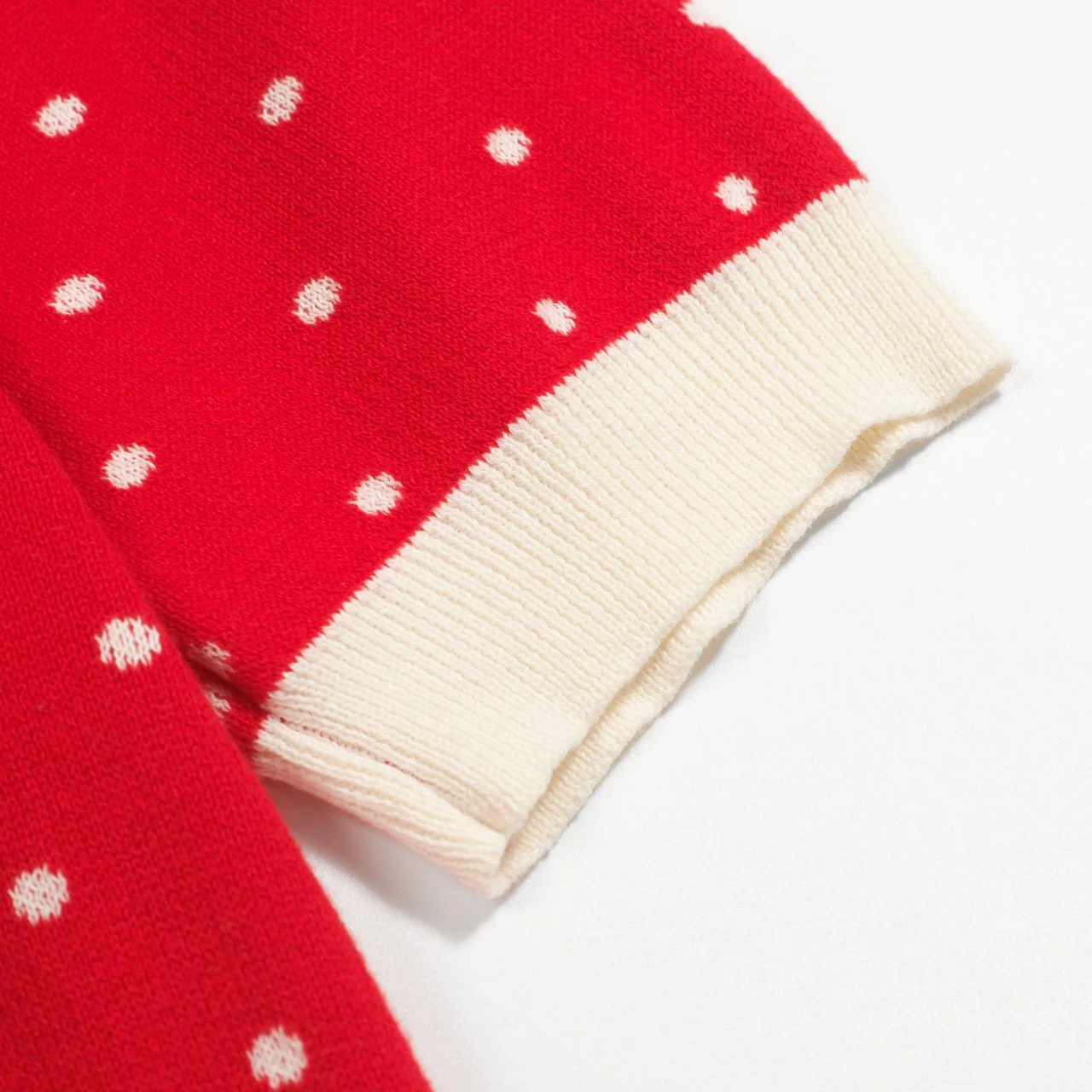 Women's red polka dot jacquard knitted polo shirt - Image 7