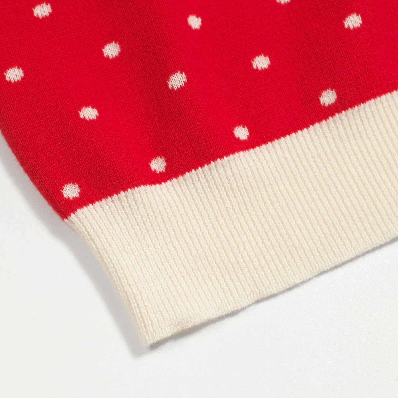 Women's red polka dot jacquard knitted polo shirt - Image 8