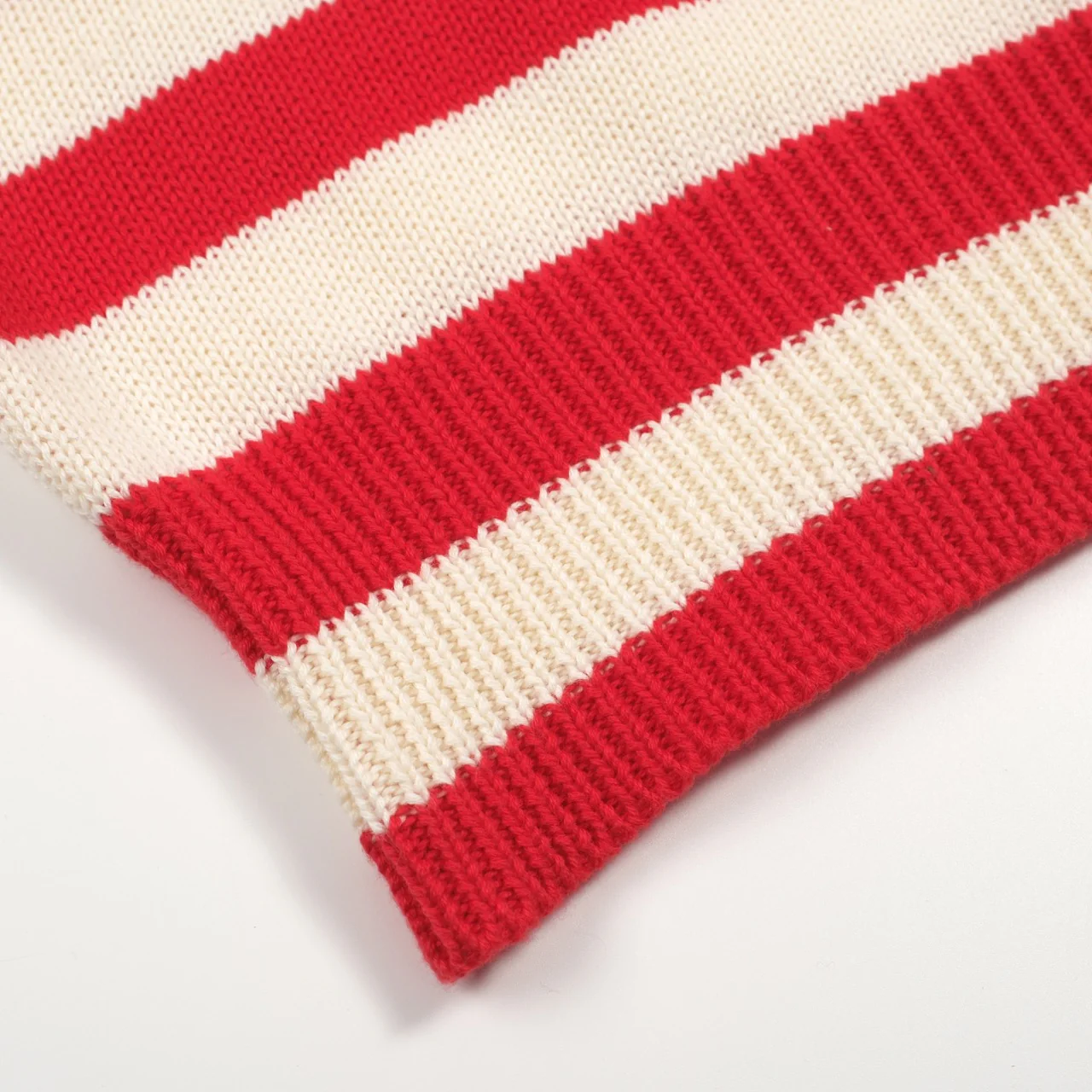 Women's red striped Christmas tree vintage knitwear - Cropped length - Image 7
