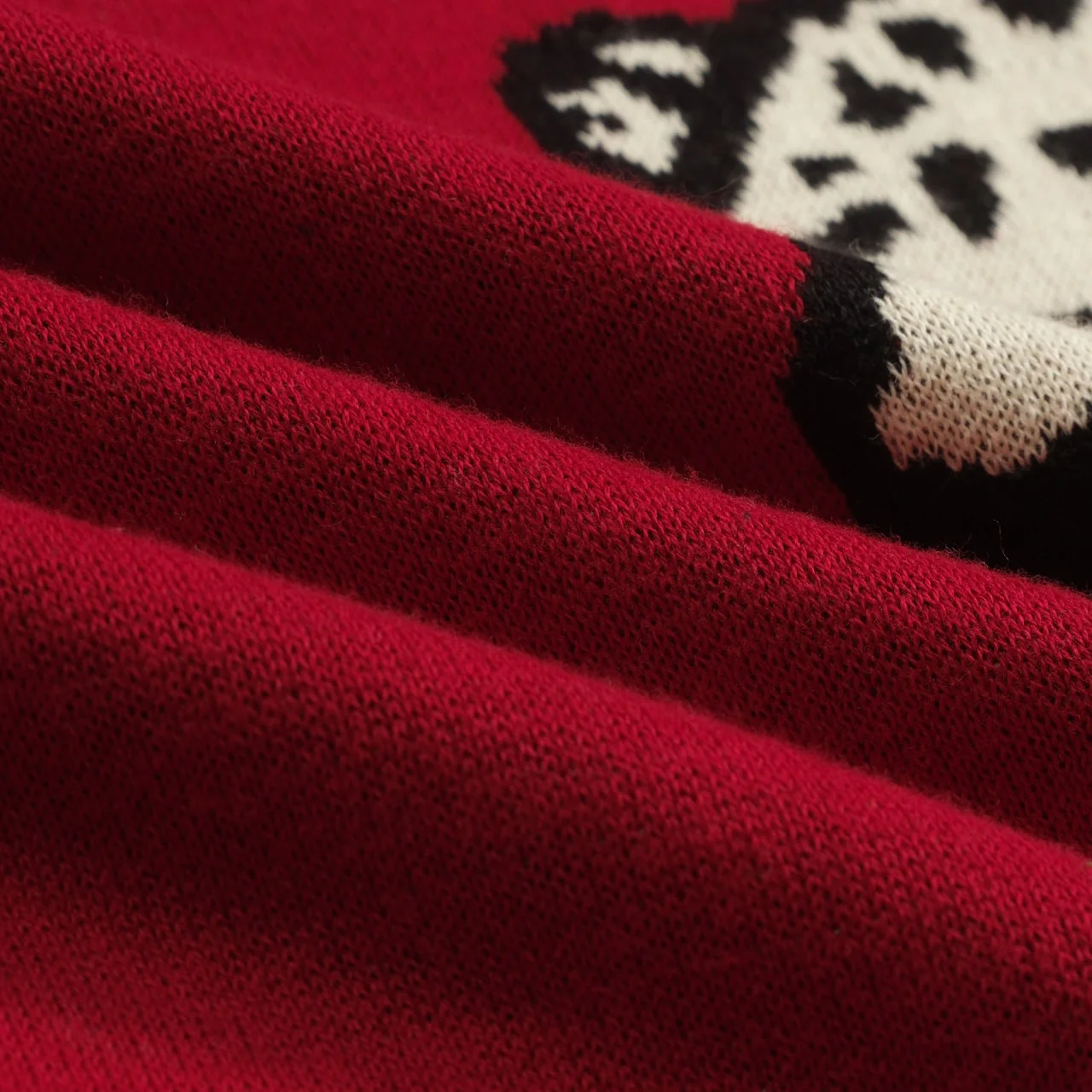 Women's red vintage animal print crew neck knitwear - Image 7