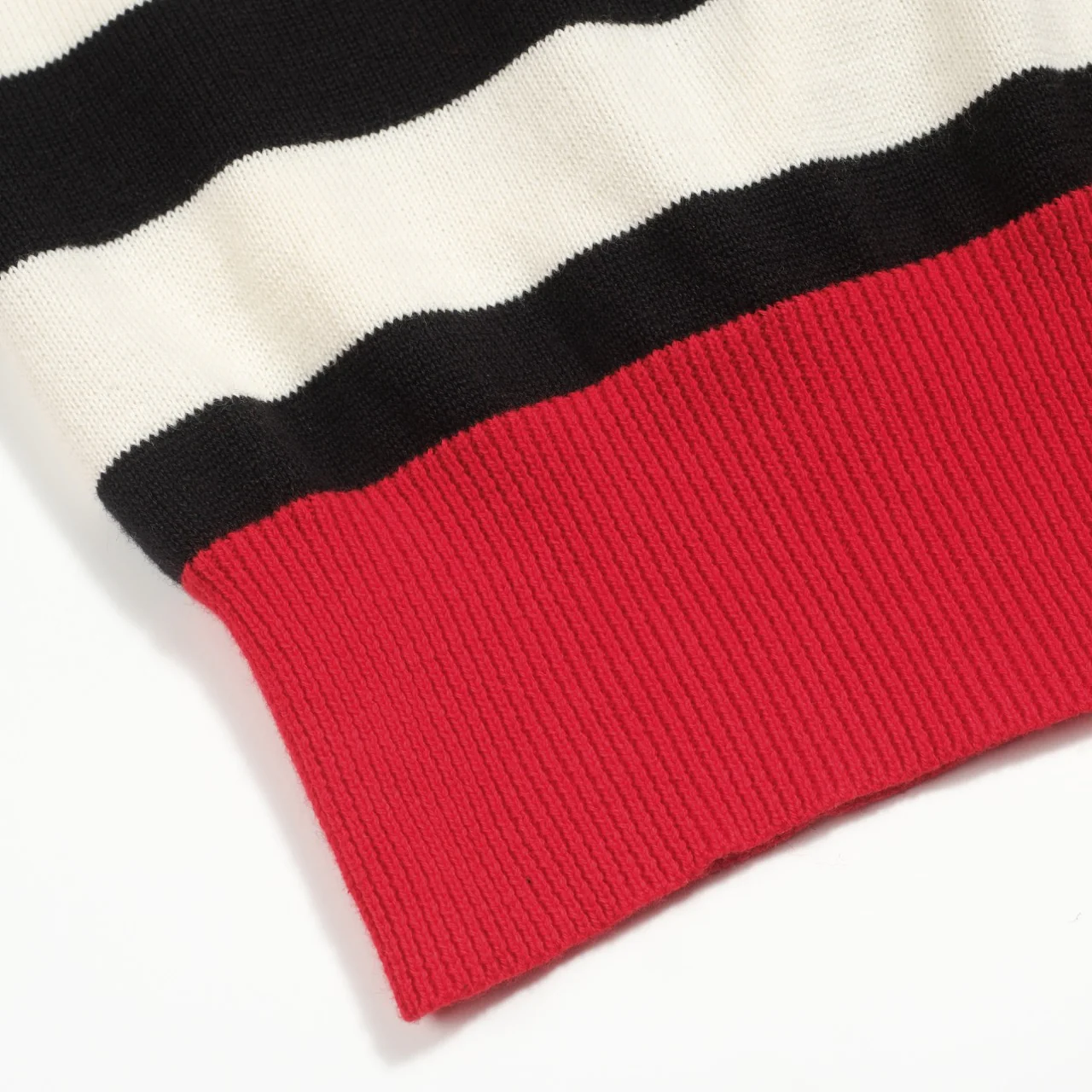 Women's red vintage striped bubble sleeve knitted polo - Image 8
