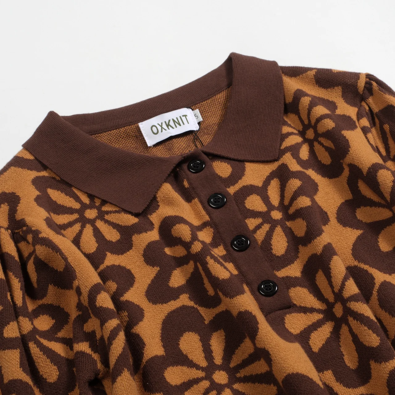 Women's vintage brown jacquard bubble sleeve polo - Image 2