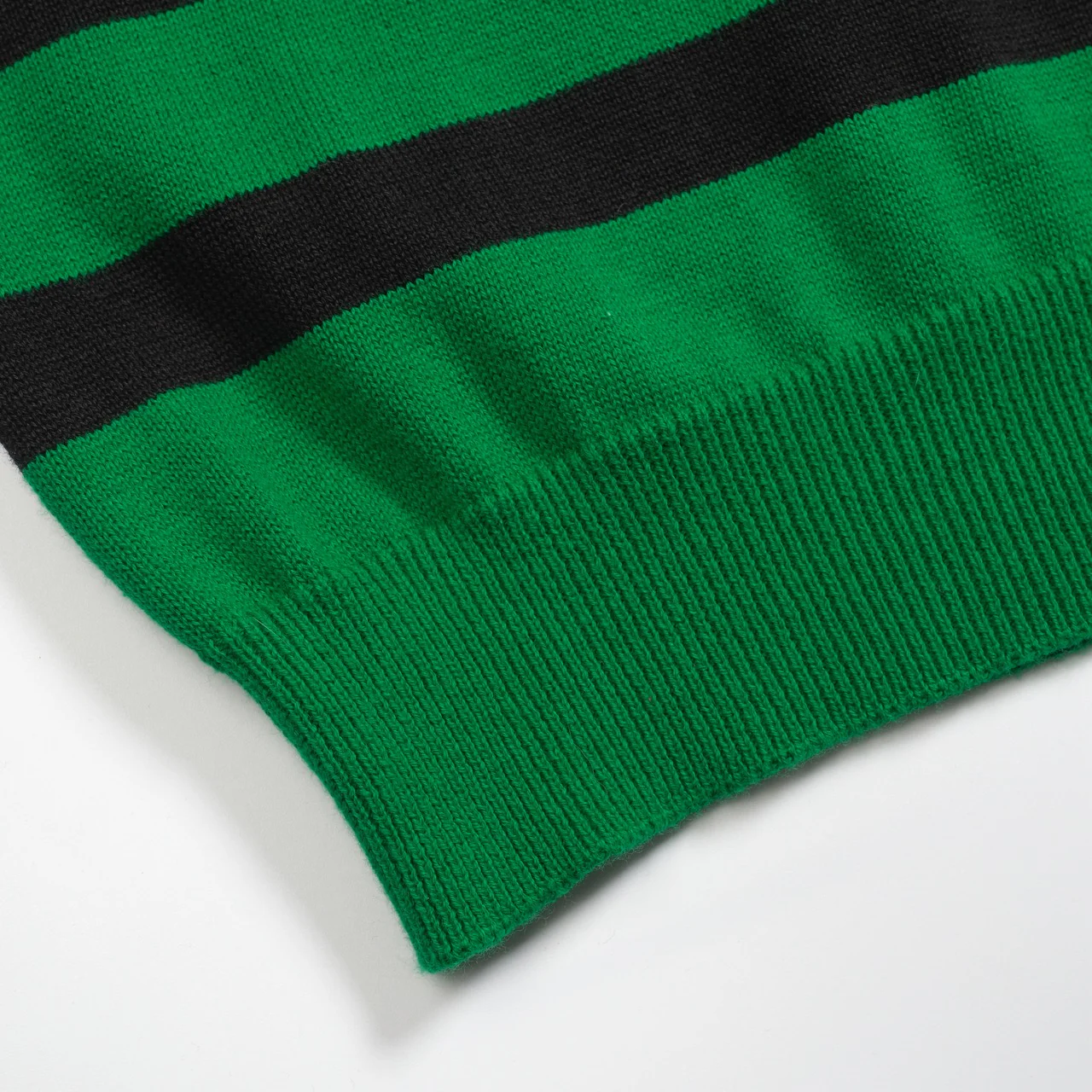 Women's vintage green jacquard collage knitwear - Image 7