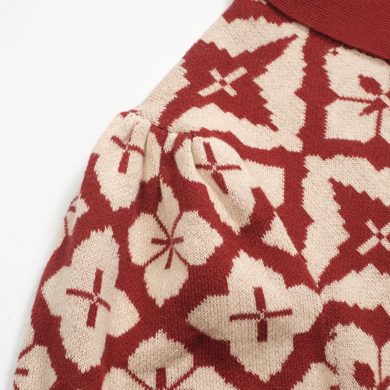 Women's vintage red jacquard zipper V-neck polo - Image 7