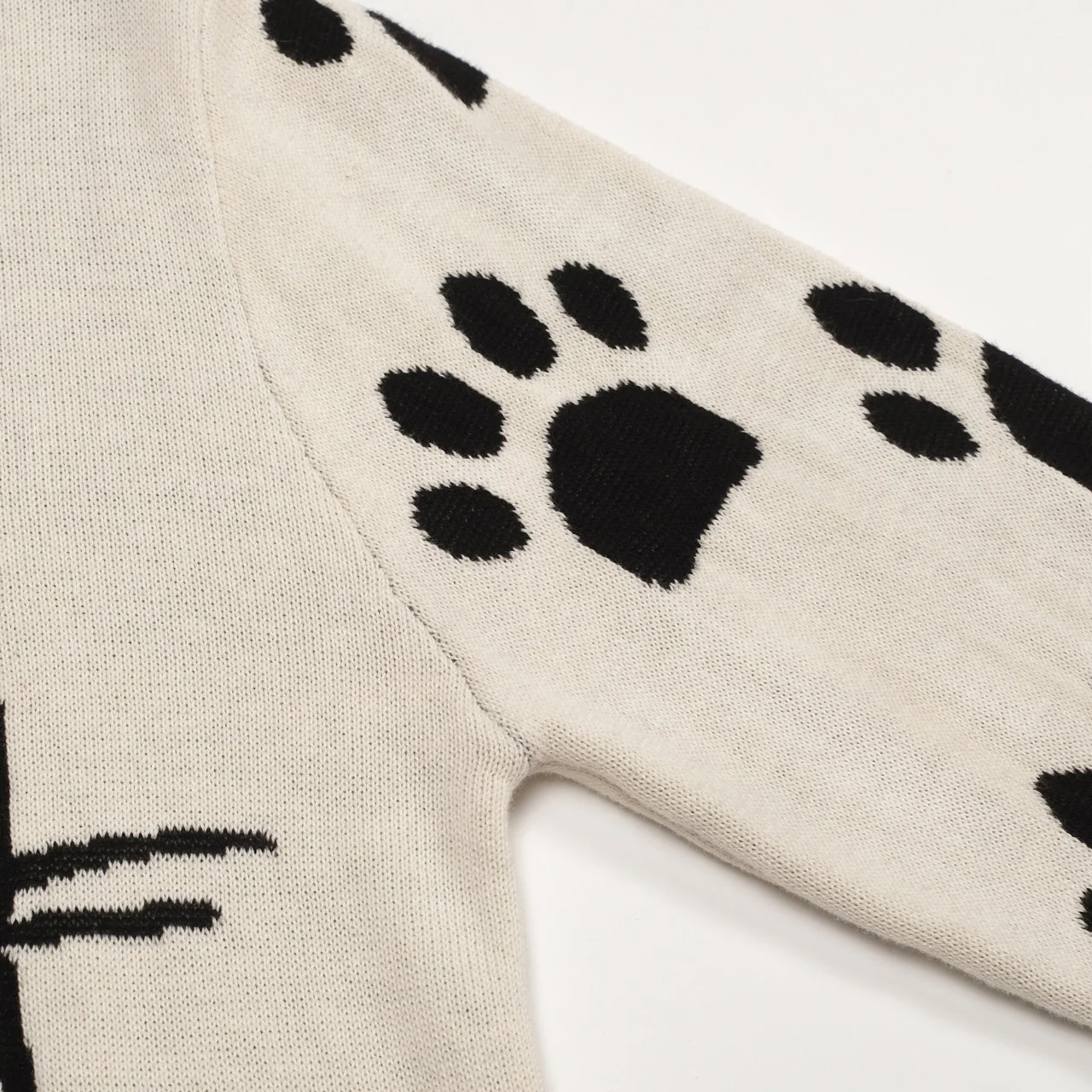 Women's White Apricot Artistic Cat Retro Fashion Jacquard Knitwear - Image 5