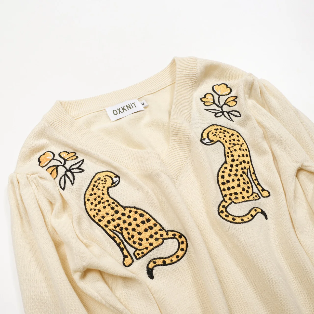 Women's white apricot cheetah embroidered bubble sleeve knitwear - Image 10