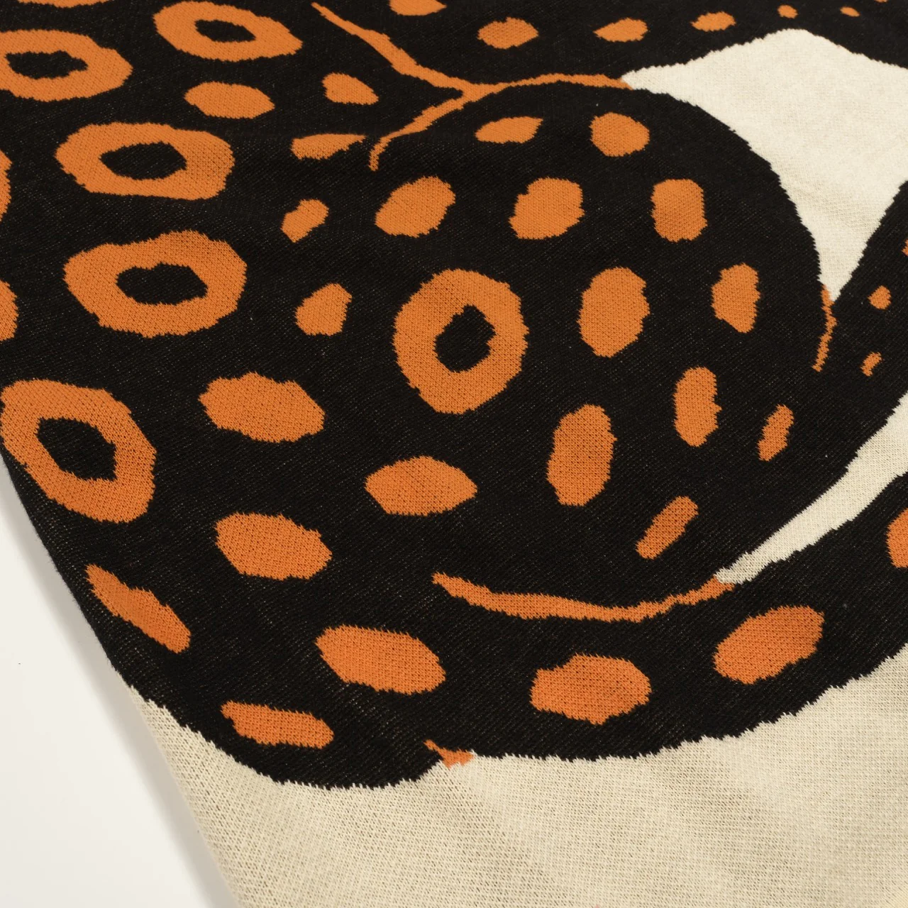 Women's white apricot-colored cheetah retro knitted skirt - Image 5