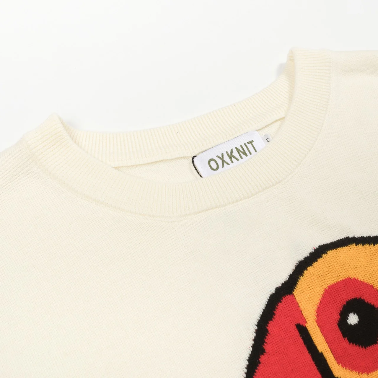 Women's white vintage puppy jacquard knit T-shirt - Image 4