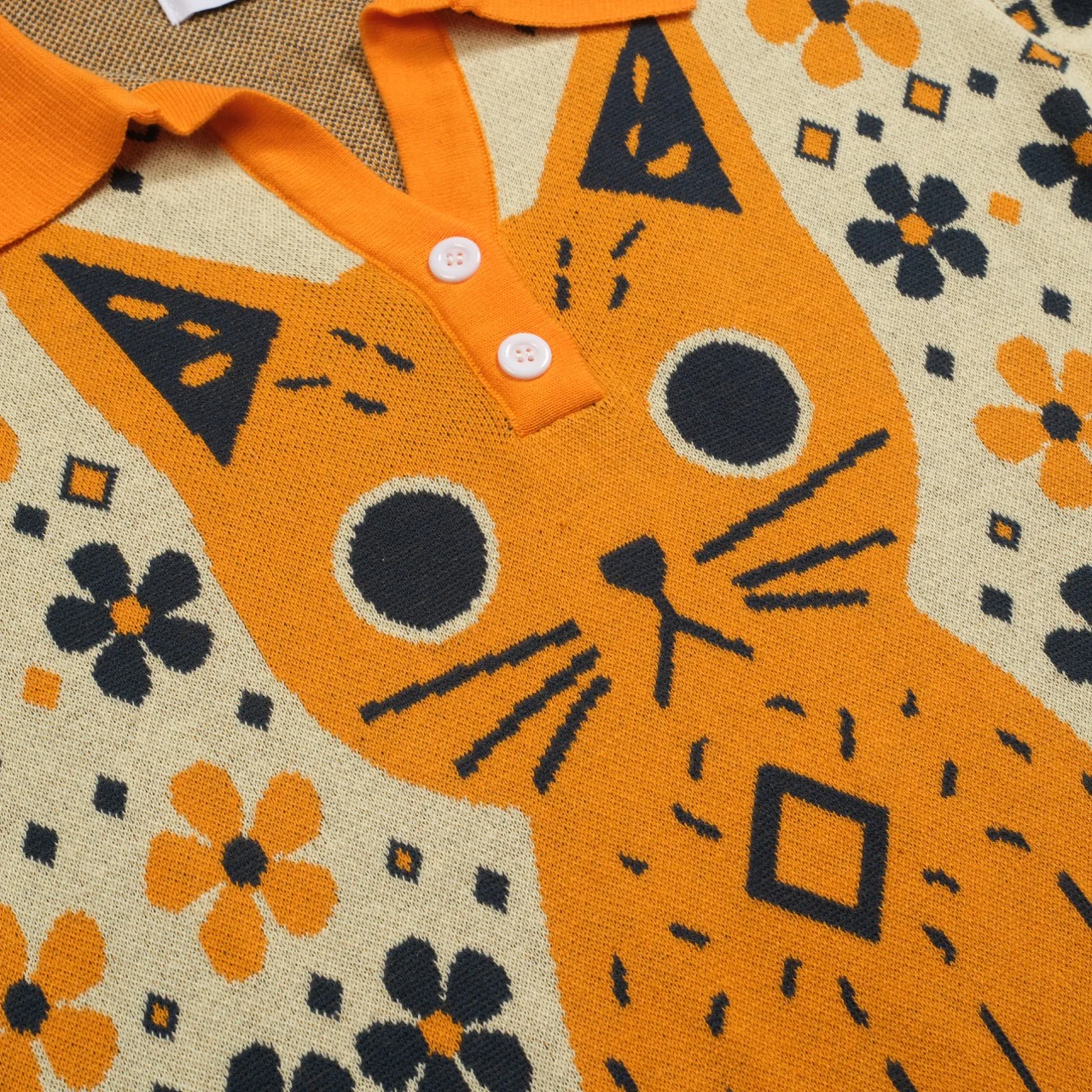Women's yellow Cat vintage jacquard knit V-neck polo - Image 2