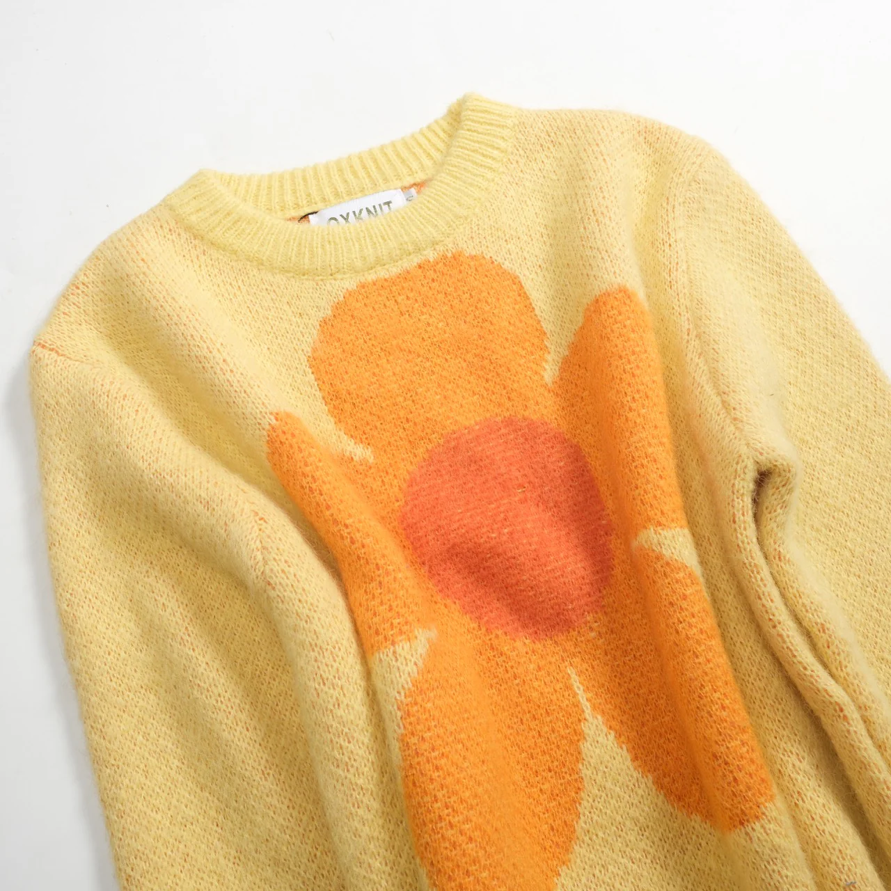 Women's yellow vintage flower plush knitwear - Image 9