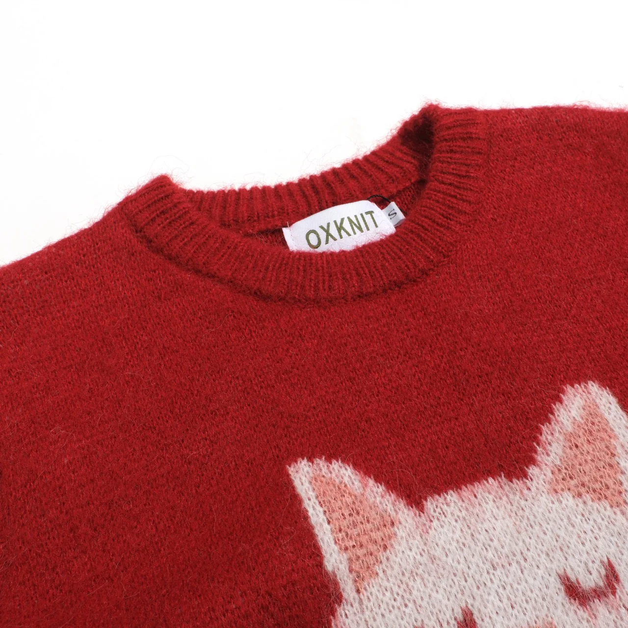 Women's red cute cat jacquard plush knitwear - Image 4